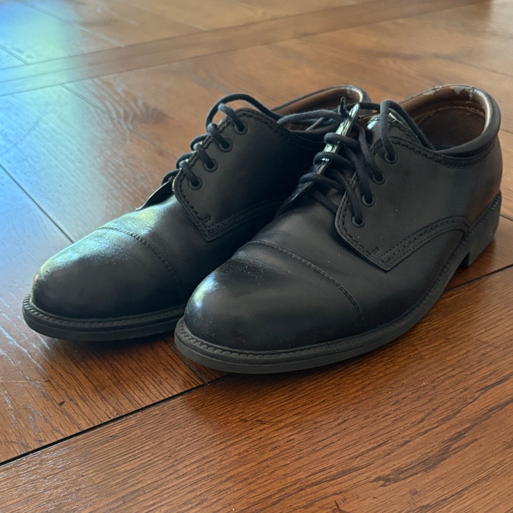 Dockers Black Leather Oxfords